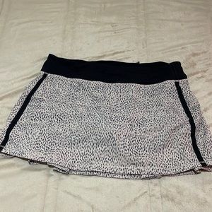 Lululemon pace rival skirt